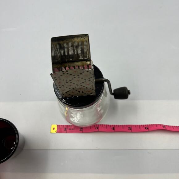 Vintage Crank Nut Chopper Androck Atomic Pattern Black White Red Glass Bottom - Picture 5 of 9